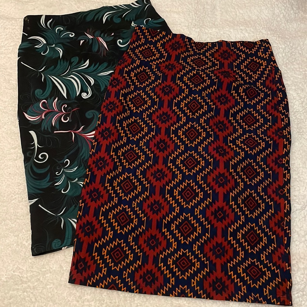 Lularoe Bundle of 2 Cassie Pencil Skirts Size Small